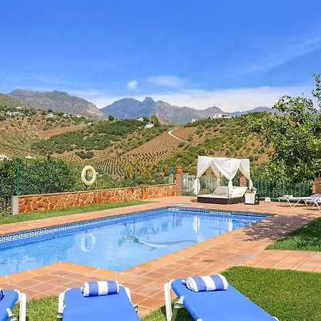 Robus Villa Frigiliana